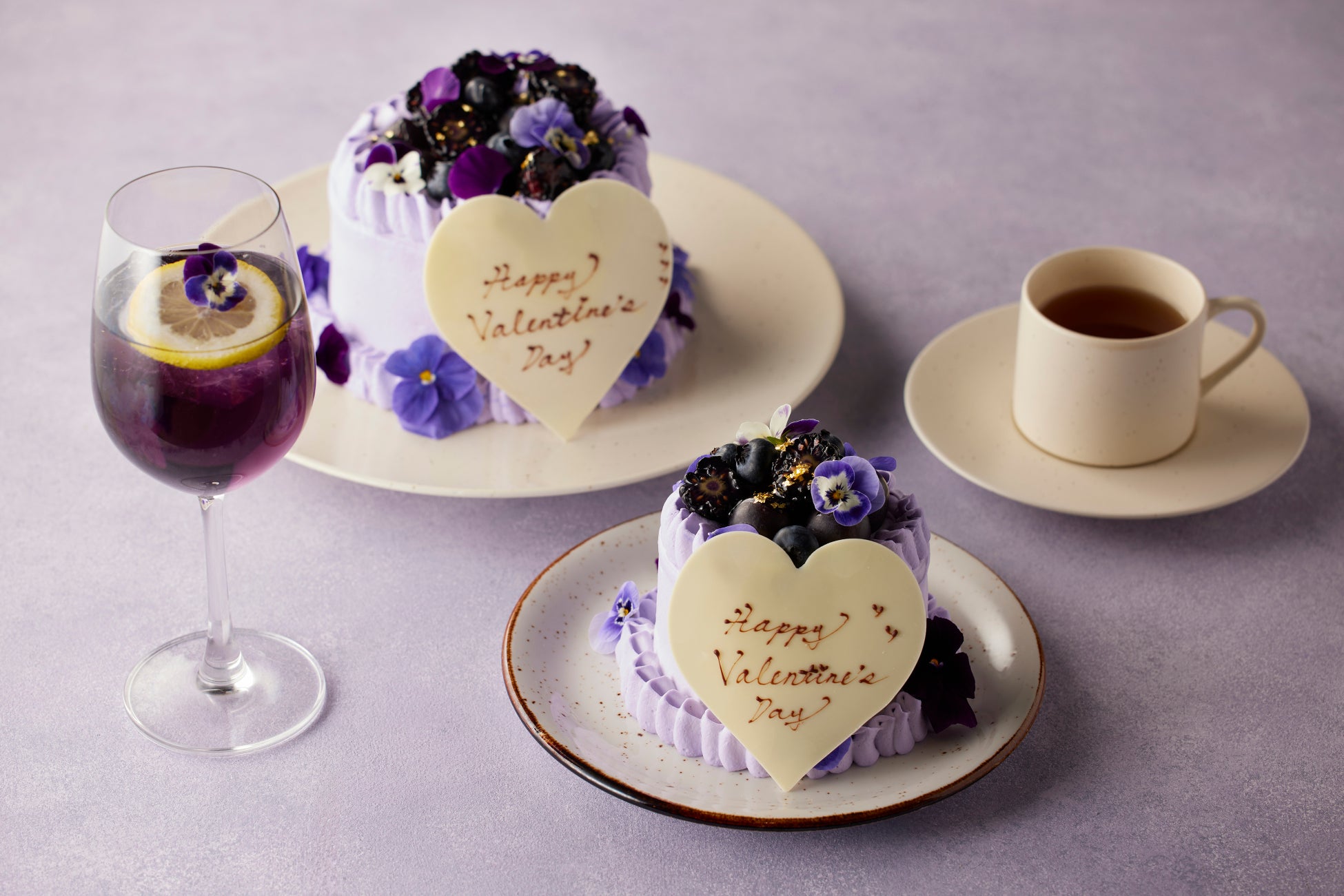 バレンタイン パープルホワイトチョコレート・ストロベリーショートケーキ